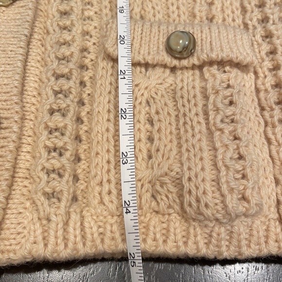 GAELTARRA Vintage 100% Pure New Wool Knitted Cardigan Absolutely Darling - Picture 11 of 13